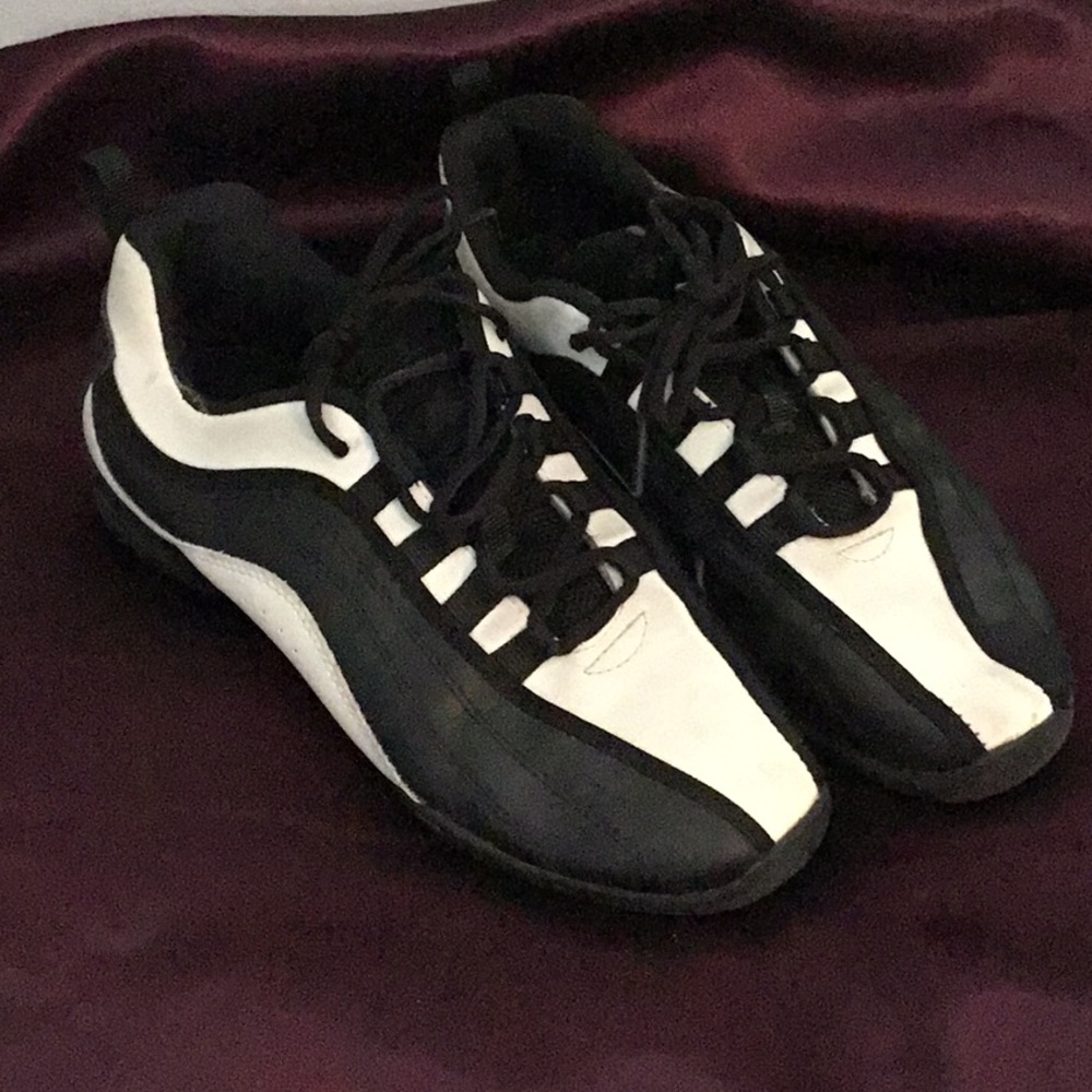 Sansha dance sneakers